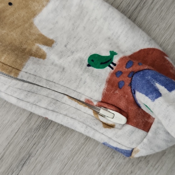 Set of 2 identical Carter Baby Footies - Picture 7 of 7